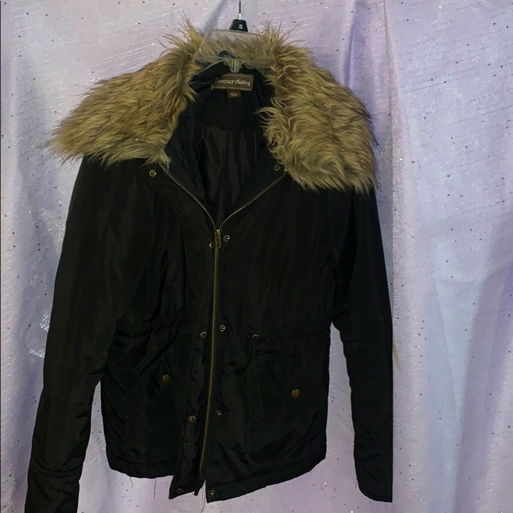 RUCHED BLACK FAUX FUR LIGHT WINTER CAOAT